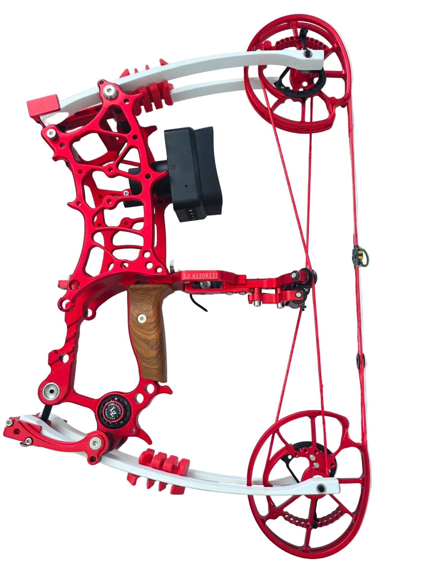 Hunter – Arc compus cu dublă funcționalitate: bile și săgeți